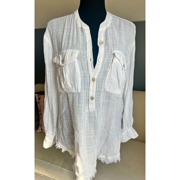 Free People White Talk to Me Blouse in size Small - Picture 3 of 7